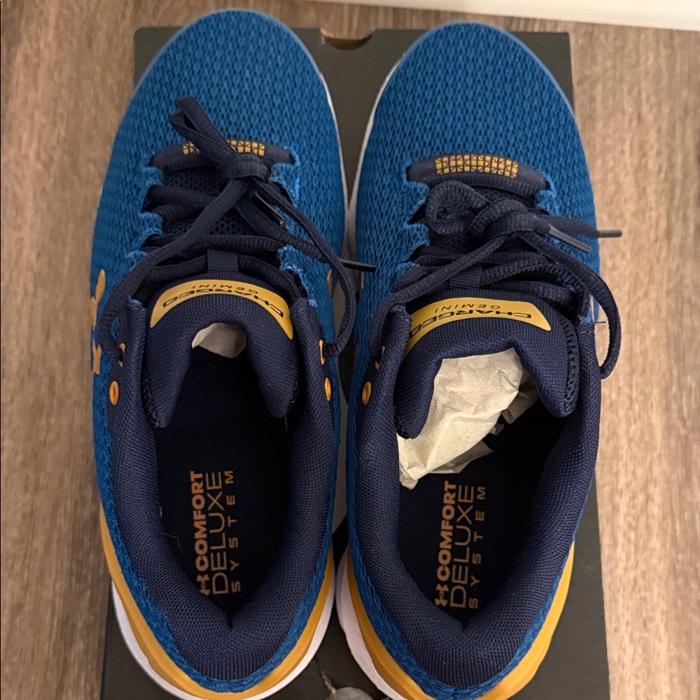 Under Armour Charged Gemini Mens size 9 Deluxe Comfort System - Picture 6 of 9